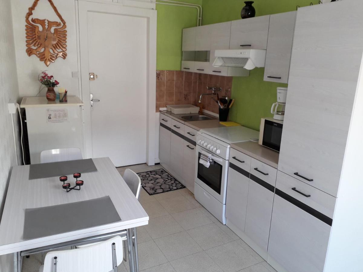 Apartamento Meublés HG Bains-les-Bains Exterior foto